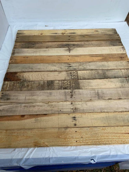 Bulk Pallet Wood -  700 Reclaimed Pine Pallet Boards - 500 Square feet
