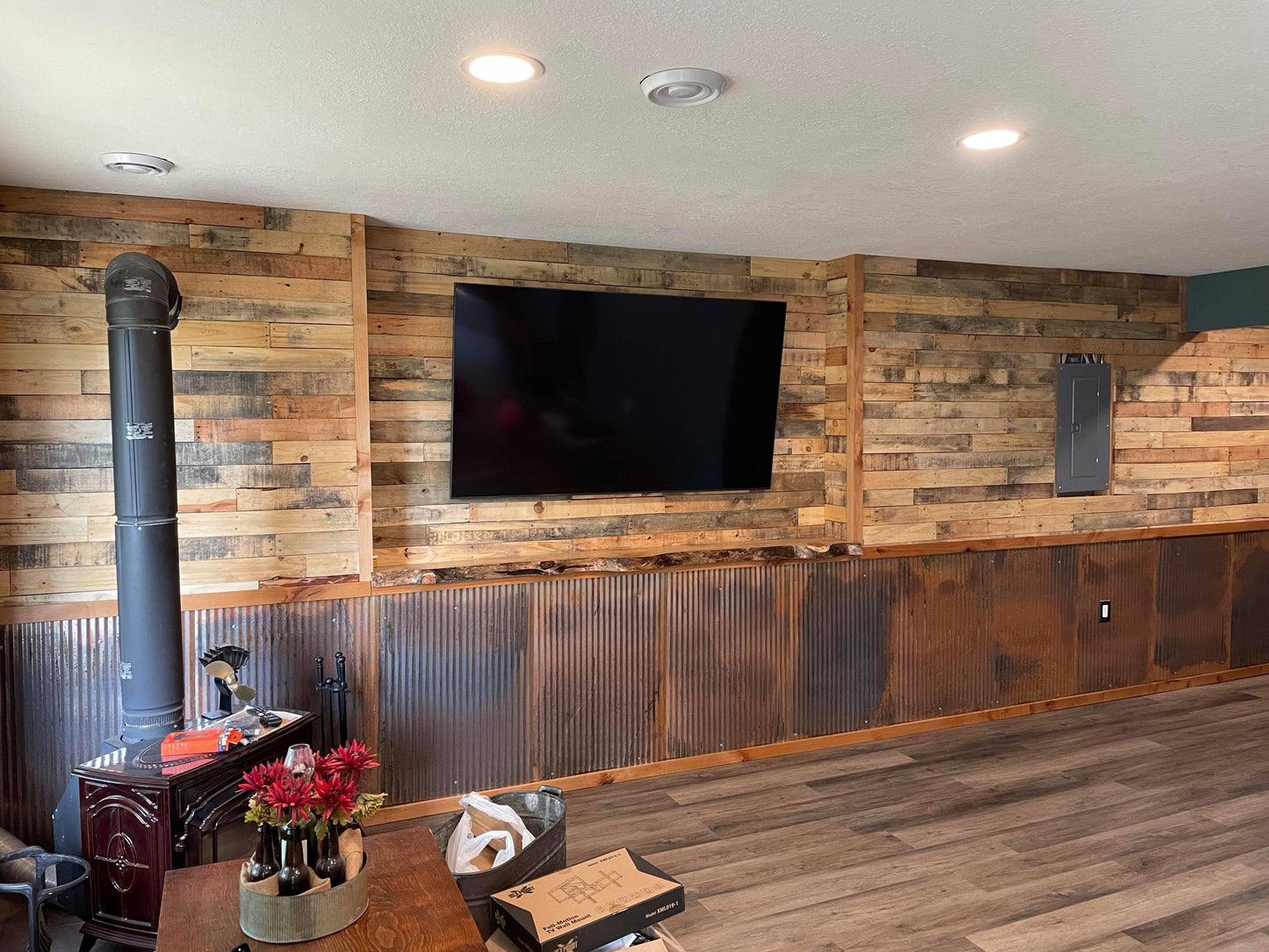Game Room Pallet Wall Accent